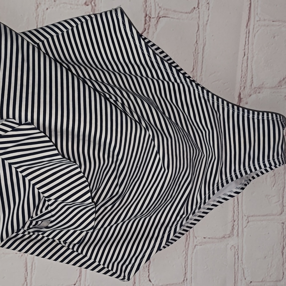 Nip Tuck Nautical Navy White Striped One Piece Swimsuit Womens Size 8 - Picture 3 of 12